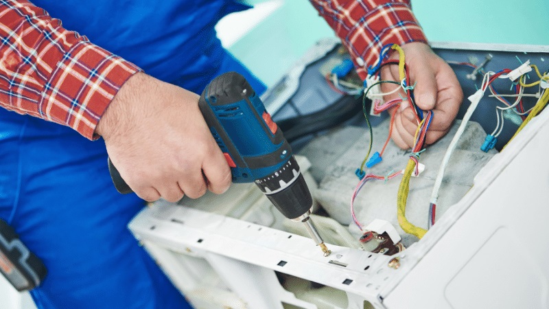 Başiskele Gorenje Gorenje çamaşır makinesi kart tamiri – Su almama arızası orijinal parça ile giderildi. - Teknik servis örneği